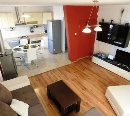 Behagliche In Mit Terrasse Und Grill Appartement Zadar