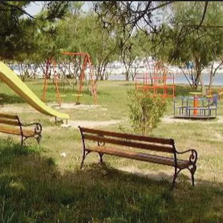 Behagliche In Mit Terrasse Und Grill * Zadar