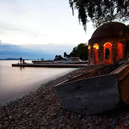Behagliche In Mit Terrasse Und Grill Apartamento Zadar